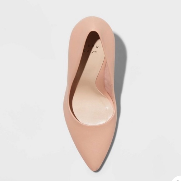 A New Day Sue Pumps in blush - Picture 3 of 9